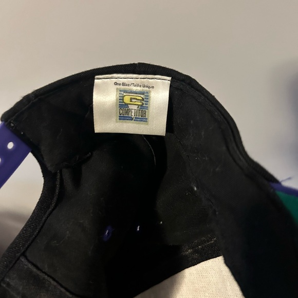 Toronto Raptors 90’s Vintage Snapback - Picture 5 of 5